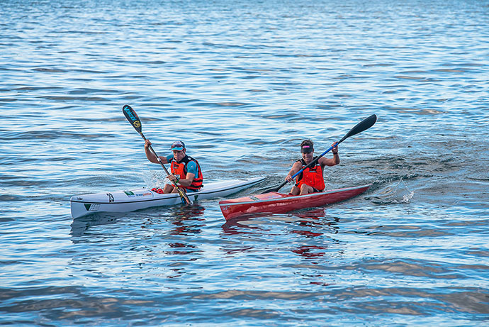 Kayaking in al bahar