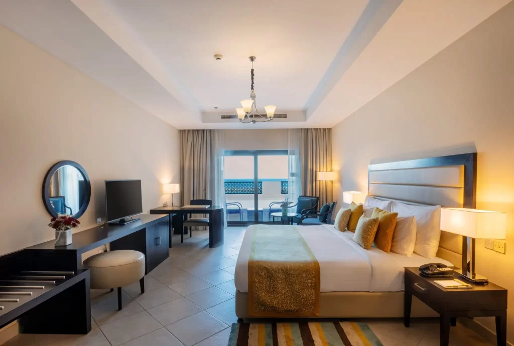 Two-Bedroom-Apartment-Sea-View-King-Room